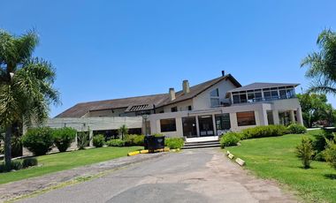 Casa en Nautico Escobar