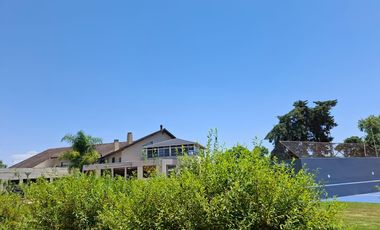 Casa en Nautico Escobar