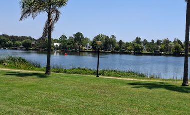 Casa en Nautico Escobar