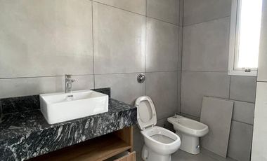 VENTA EXCELENTES DUPLEX BARRIO NOBU TOWN (DOCTA)