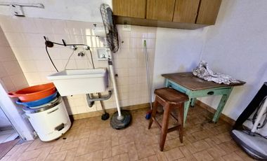 Chalet en Muy Buena Ubicación- Adrogue