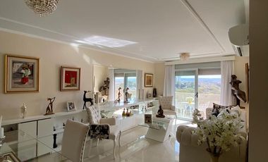 Departamento en  venta, dos dormitorios con cochera, Opera Luxury