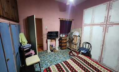 Amplio P.H. Tipo Casa en Planta Baja / Lanus Oeste