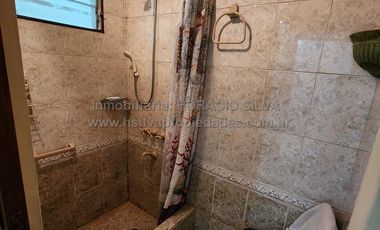 Amplio P.H. Tipo Casa en Planta Baja / Lanus Oeste