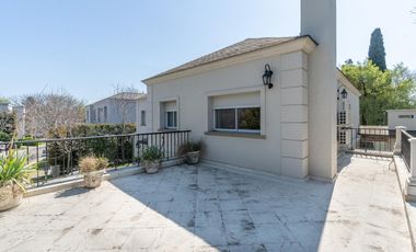 CASA EN VENTA EN BARRIO CERRADO IBERA EN LA HORQUETA