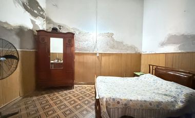 2 departamentos + 1 galpón en VENTA, Bolivia al 1500, barrio Villa Urquiza, SMT. Ideal INVERSORES!