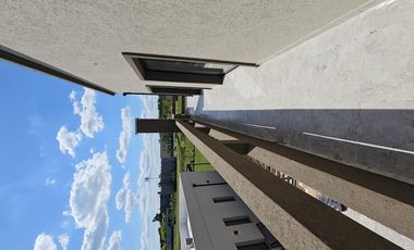 Casa en venta en B°C° San Pablo- Pilar . 4 habitaciones    Escritorio . A estrenar