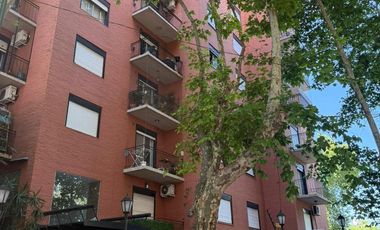 Chile y Av. Centenario