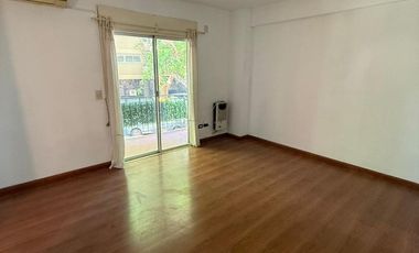 Chile y Av. Centenario