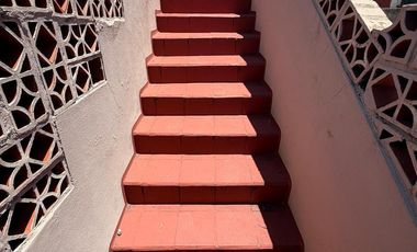 Casa de dos dormitorios con patio y terraza