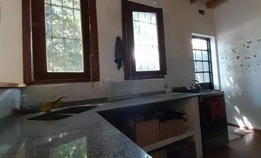 Casa reciclada a nuevo en Barrio Corimallo