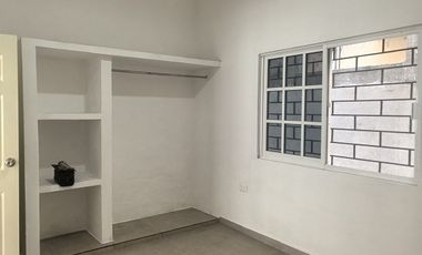 CASA  DE UN SOLO NIVEL EN RENTA CERCA DEL ADO