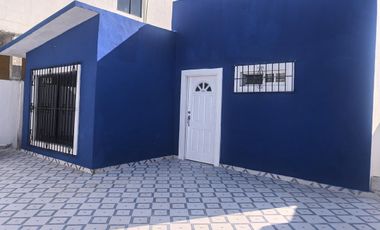 CASA  DE UN SOLO NIVEL EN RENTA CERCA DEL ADO