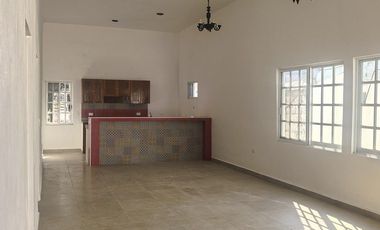 CASA  DE UN SOLO NIVEL EN RENTA CERCA DEL ADO