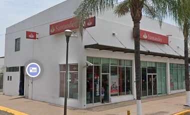 BODEGA/ Excelente Ubicación Av.5 Febrero