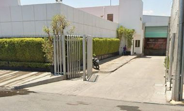 BODEGA/ Excelente Ubicación Av.5 Febrero