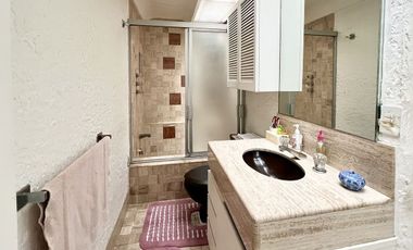 Oportunidad Casa en Bosques de las Lomas