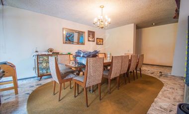 CASA EN VENTA EN JARDINES DEL BOSQUE