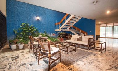 CASA EN VENTA EN JARDINES DEL BOSQUE