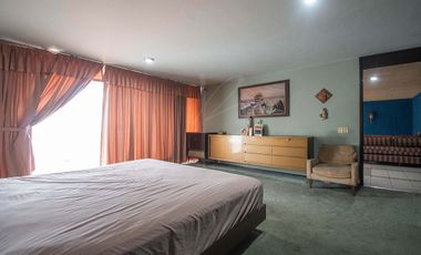 CASA EN VENTA EN JARDINES DEL BOSQUE