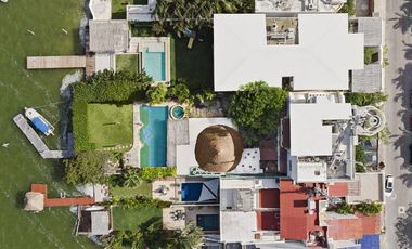 A stunning residence in Poktapok, an oasis in the heart of the Hotel Zone.