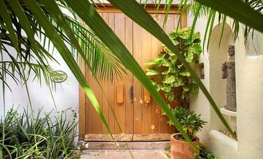 A stunning residence in Poktapok, an oasis in the heart of the Hotel Zone.