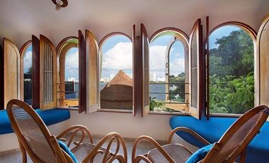 A stunning residence in Poktapok, an oasis in the heart of the Hotel Zone.