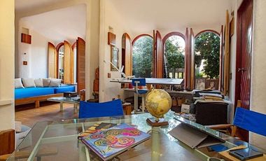 A stunning residence in Poktapok, an oasis in the heart of the Hotel Zone.