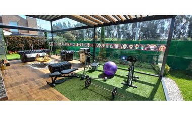 Venta de Casa Campestre en Club House $ 1.500.000.000