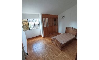 SE ARRIENDA ESPECTACULAR CASA EN PROVENZA