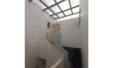 SE ARRIENDA ESPECTACULAR CASA EN PROVENZA