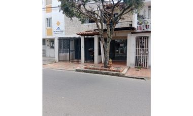 SE ARRIENDA ESPECTACULAR CASA EN PROVENZA