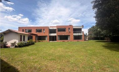 ARRIENDO CASA CAMPESTRE  UNIFAMILIAR  DE DOS NIVELES  VIA GUAYMARAL