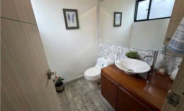 VENTA DE CASA DOBLE EN EL ESCOBERO, PARTE ALTA.