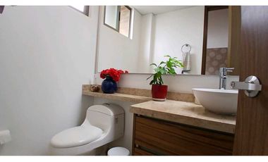 VENDO CASA  BIFAMILIAR DE DOS NIVELES EN CAJICA