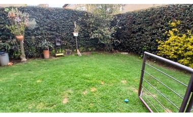 VENDO CASA  BIFAMILIAR DE DOS NIVELES EN CAJICA