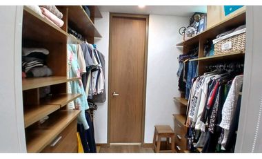 VENDO CASA  BIFAMILIAR DE DOS NIVELES EN CAJICA