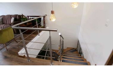 VENDO CASA  BIFAMILIAR DE DOS NIVELES EN CAJICA