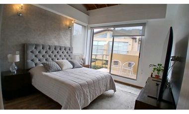 VENDO CASA  BIFAMILIAR DE DOS NIVELES EN CAJICA