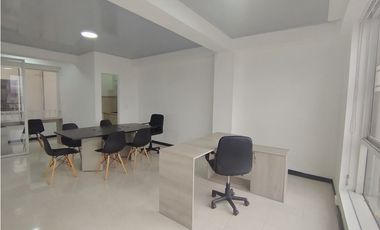 OFICINA EN ARRIENDO CENTRO DE ARMENIA QUINDO