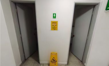 Bodega con oficinas para la renta Caribe