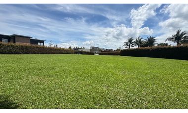 Lote en venta en unidad cerrada en Llanogrande
