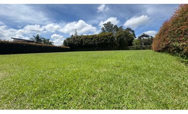 Lote en venta en unidad cerrada en Llanogrande