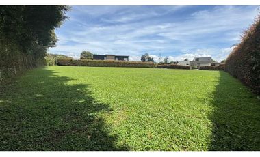 Lote en venta en unidad cerrada en Llanogrande