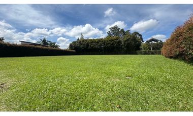 Lote en venta en unidad cerrada en Llanogrande