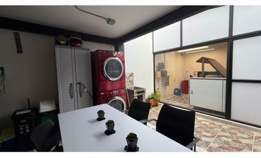 SE VENDE HERMOSA CASA EN BELEN MALIBU