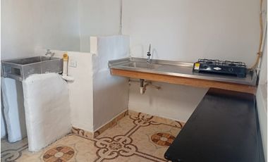 ARRIENDO APARTAESTUDIO EN SECTOR DE MANRIQUE