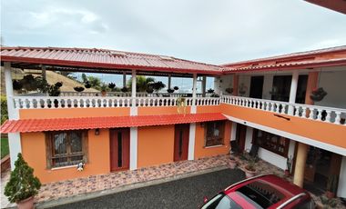 SE ARRIENDA CASA CAMPESTRE AMOBLADA VEREDA LA ESPERANZA-D/BRADAS