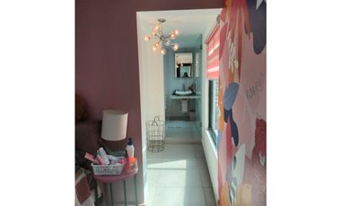 REESTRENA HERMOSA CASA REMODELADA EN SANTA MÓNICA