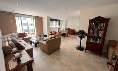 El Refugio, Venta Apto 115mt, Piso 2 Ascensor, Unidad.